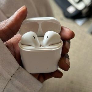 AirPods 1st gen